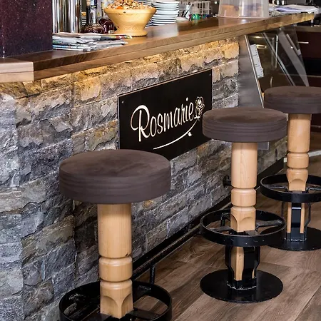 Hotel Restaurant Rosmarie 3*